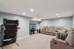 1341 E Roberta Ave, Waukesha, WI 53186 - Photo 34