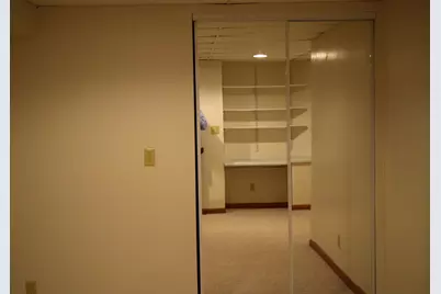 N22 W24122  Cloister Cir #5 E, Pewaukee, WI 53072 - Photo 34