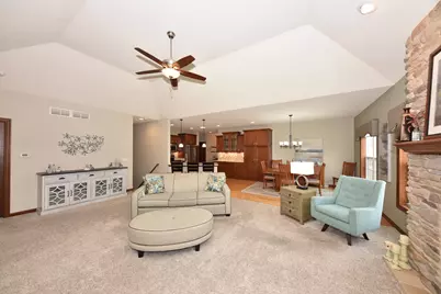 3905 S Five Iron Ct, New Berlin, WI 53151 - Photo 20