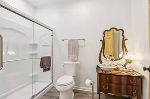 N28W6646 Alyce St, Cedarburg, WI 53012 - Photo 16