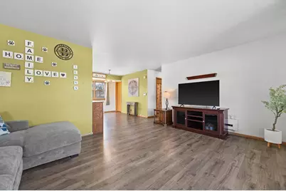 9043 W Grantosa Dr, Milwaukee, WI 53225 - Photo 4