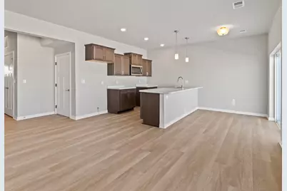 1675  Reigle Dr Unit #2, Kewaskum, WI 53040 - Photo 8