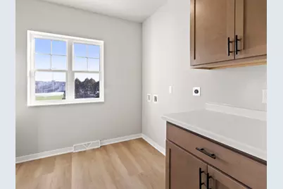 1675  Reigle Dr Unit #2, Kewaskum, WI 53040 - Photo 12