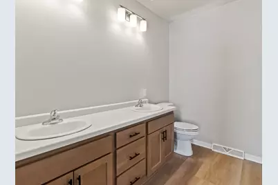 1675  Reigle Dr Unit #4, Kewaskum, WI 53040 - Photo 14