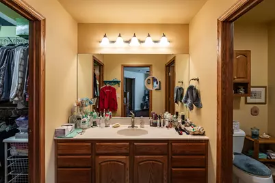 1218  Harvest Cir, Holmen, WI 54636 - Photo 12