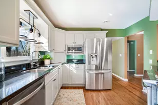 N59W38235 Mainland Dr, Oconomowoc, WI 53066 - Photo 18