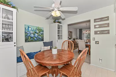 1124  Pilgrim Pkwy, Elm Grove, WI 53122 - Photo 10