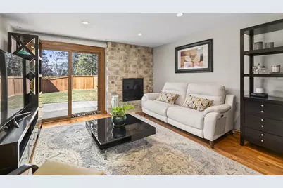 11249 N Oriole Ln, Mequon, WI 53092 - Photo 16