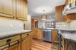 986 Oconomowoc Pkwy, Oconomowoc, WI 53066 - Photo 10