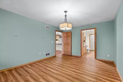 986  Oconomowoc Pkwy, Oconomowoc, WI 53066 - Photo 16