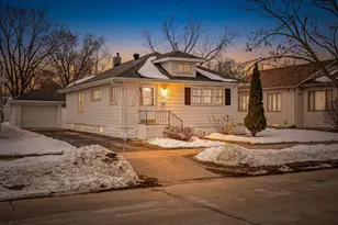 2212 16th St, La Crosse, WI 54601 - Photo 1