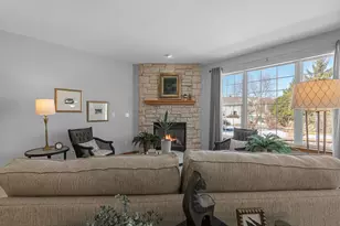 1960 Foxcroft Ln, Waukesha, WI 53189 - Photo 2