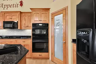 315 Prairie Song Dr, Waukesha, WI 53188 - Photo 16