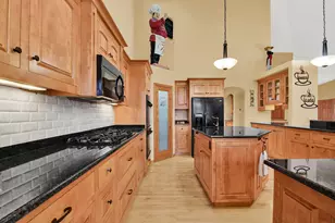 315 Prairie Song Dr, Waukesha, WI 53188 - Photo 14