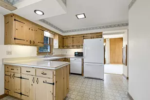 17880 Redvere Dr, Brookfield, WI 53045 - Photo 22