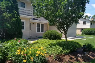 17880 Redvere Dr, Brookfield, WI 53045 - Photo 6