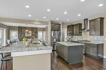 N56W19780  Powell Dr, Menomonee Falls, WI 53051 - Photo 10