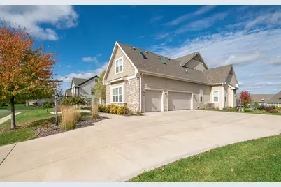 N56W19780  Powell Dr, Menomonee Falls, WI 53051 - Photo 48