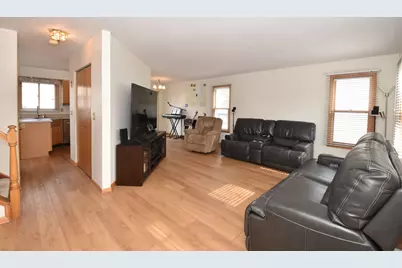 9422  71st St, Kenosha, WI 53142 - Photo 12