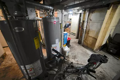 2033 S 76th St, West Allis, WI 53219 - Photo 10