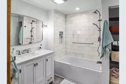 234 E Reservoir Ave #302, Milwaukee, WI 53212 - Photo 10