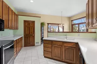 1408 Prairie Ln, Sheboygan Falls, WI 53085 - Photo 4