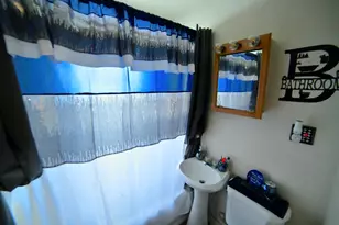 2104 S 71st St, West Allis, WI 53219 - Photo 4