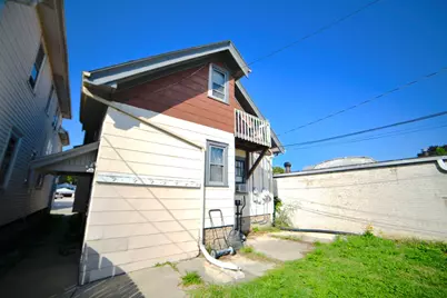 2104 S 71st St, West Allis, WI 53219 - Photo 18