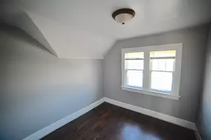 2104 S 71st St, West Allis, WI 53219 - Photo 14