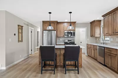 6956 W Morgan Ave, Milwaukee, WI 53220 - Photo 10