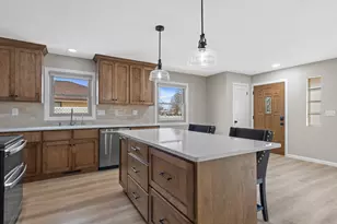 6956 W Morgan Ave, Milwaukee, WI 53220 - Photo 14