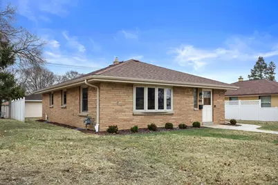 6956 W Morgan Ave, Milwaukee, WI 53220 - Photo 4