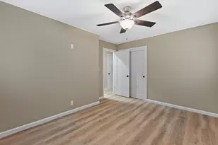 6956 W Morgan Ave, Milwaukee, WI 53220 - Photo 20