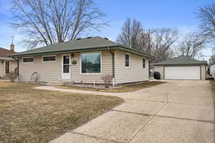 N85W17120 Ann Ave, Menomonee Falls, WI 53051 - Photo 1