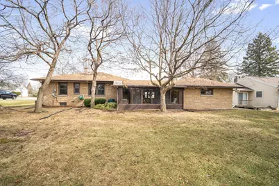 5333 S 28th St, Greenfield, WI 53221 - Photo 20