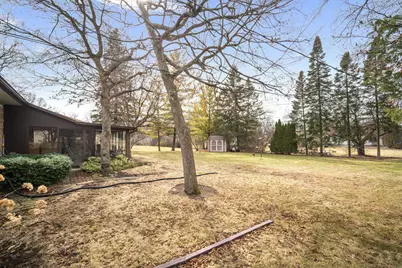 5333 S 28th St, Greenfield, WI 53221 - Photo 22