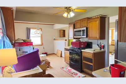 5632 S Melinda St, Milwaukee, WI 53221 - Photo 6