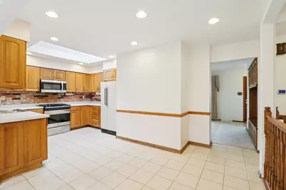 8810 S Patricia Blvd, Oak Creek, WI 53154 - Photo 16