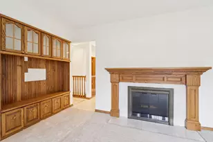 8810 S Patricia Blvd, Oak Creek, WI 53154 - Photo 10