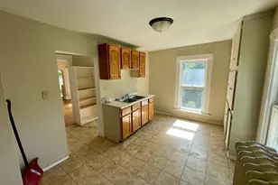 1331 N 22nd St, Milwaukee, WI 53205 - Photo 16