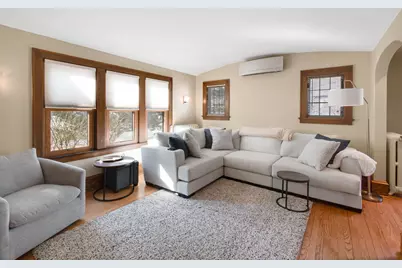 6326 W Wells St, Wauwatosa, WI 53213 - Photo 6