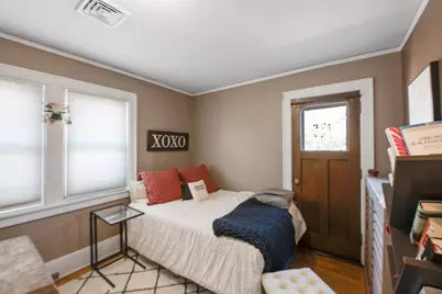 6326 W Wells St, Wauwatosa, WI 53213 - Photo 10