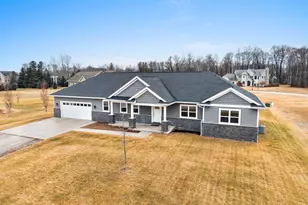 2348 Wild Oak Dr, Manitowoc, WI 54220 - Photo 1