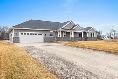 2348  Wild Oak Dr, Manitowoc, WI 54220 - Photo 52