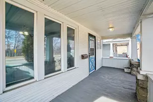 2717 Washington Ave, Racine, WI 53405 - Photo 4