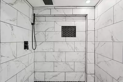 3880 N 58th Blvd, Milwaukee, WI 53216 - Photo 32