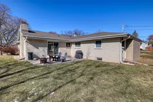 6438 Sycamore St, Greendale, WI 53129 - Photo 34