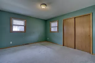 6438 Sycamore St, Greendale, WI 53129 - Photo 20