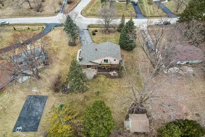 9959 W Conrad St, Hales Corners, WI 53228 - Photo 30