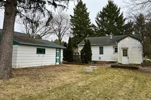 135 Felix St, Wales, WI 53183 - Photo 10